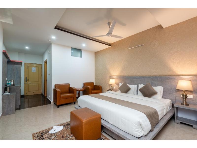Hotel Shiva Sanctuary By Dls Hotels, Mcleod Ganj Dharamshala Værelse billede